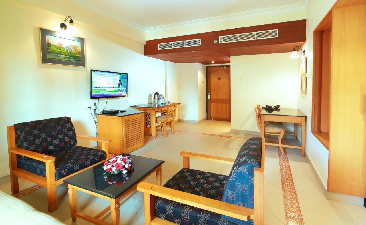 Royal Omars Hotel Kannur Luaran gambar