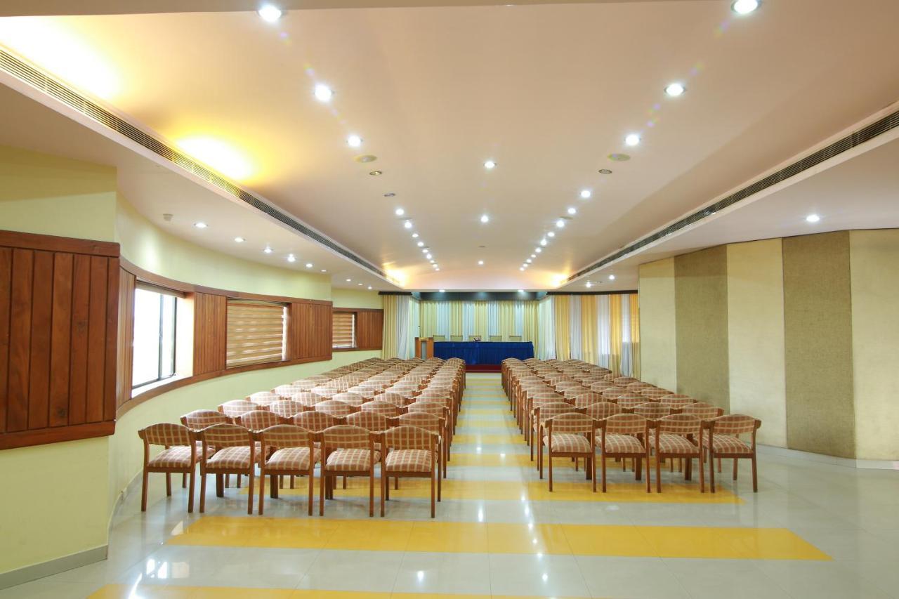 Royal Omars Hotel Kannur Luaran gambar